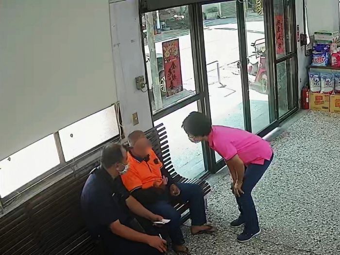 老農堅持提款借朋友　饒平警耐心解釋防受騙