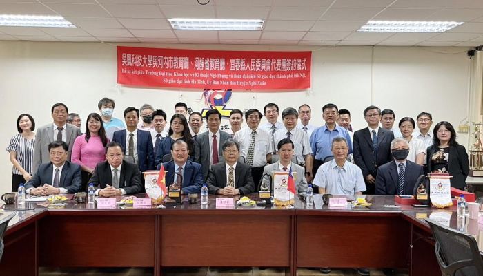 越南代表團參訪吳鳳科大 締結盟約促進學術交流
