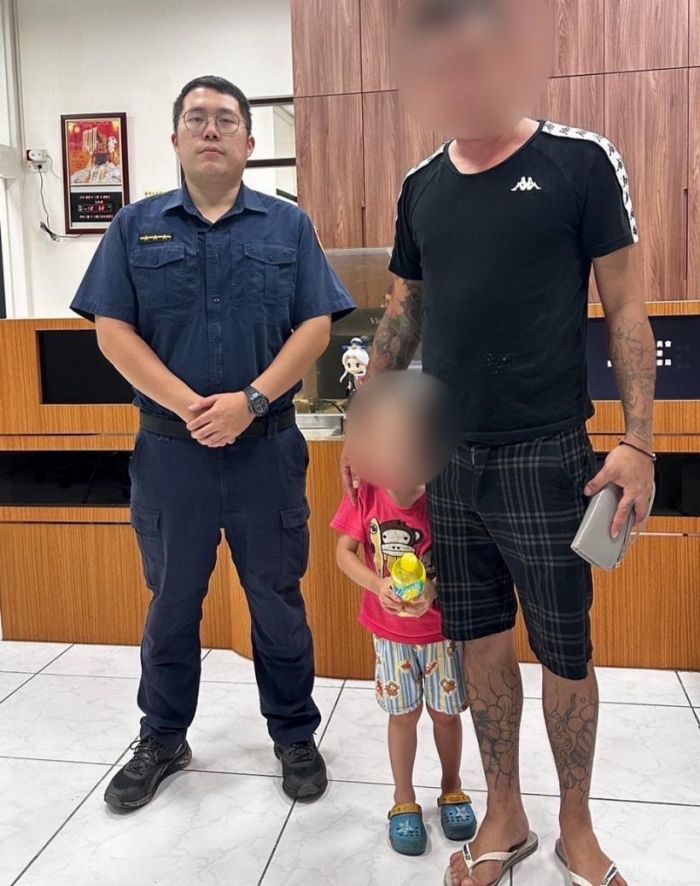 男童趁母熟睡外出「探險」　警方獲報通知家屬帶回