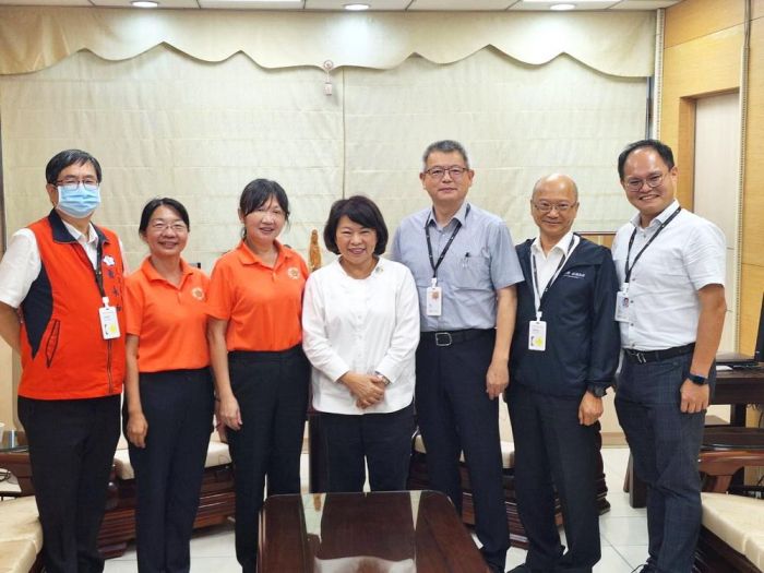 嘉義榮服處長拜會市長黃敏惠 全方位深化合作關係