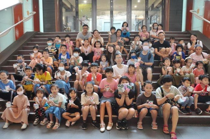 高市社教館舉辦多肉植物黏土盆栽親子手作活動