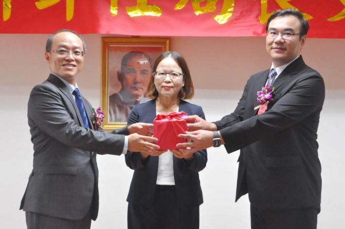 澎湖郵局新卸任局長交接典禮　新任局長吳佳鴻就職