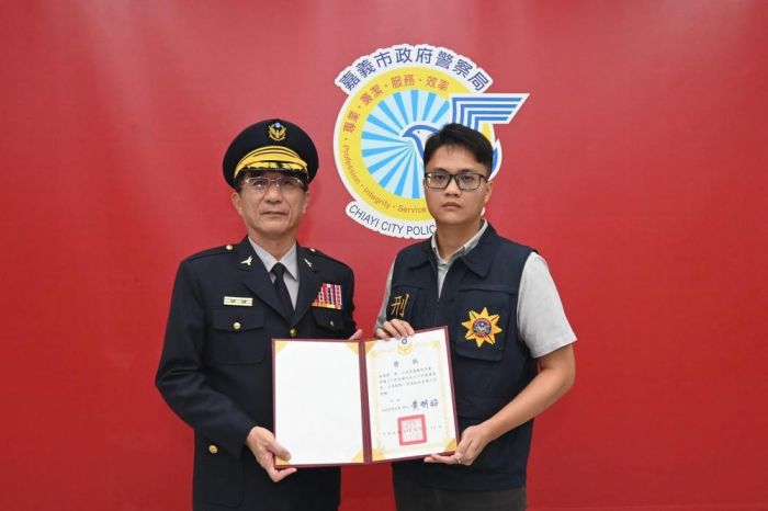 嘉市第一分局偵查佐林東瑋榮獲警政署111年婦幼安全工作績優員警