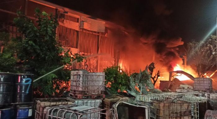屏東市工業區工廠傳出火警　1消防員殉職81人輕重傷
