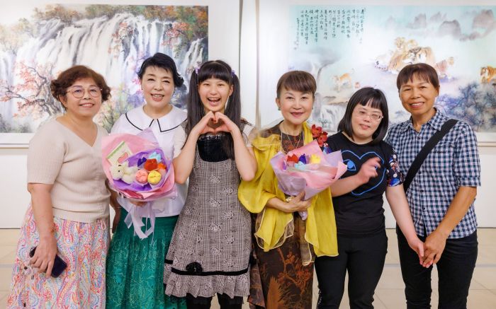 「日月麗天」陳麗雀與簡文秀綻放東西方的藝術風采！