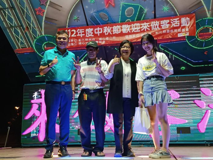 中秋烤肉香 彰化埔心社區近500人一起烤肉聯歡慶中秋