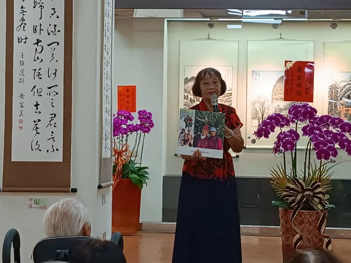 退休後的「人生壯年期」投入書畫學習與創作 黃富美舉辦80回顧展