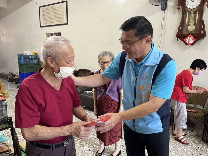 紅包加倍、幸福加倍 鹿港鎮發送重陽及秋節敬老禮金