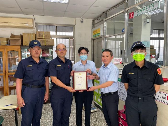 和社郵局攜手信義警分局  阻詐成功保住民眾積蓄