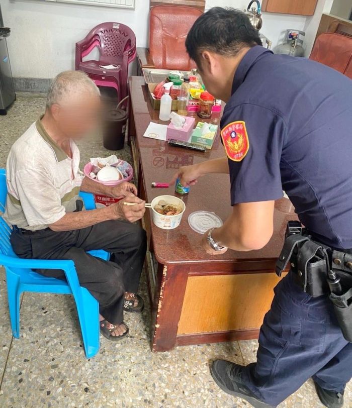 台中失智翁駕車迷途  豐榮警順利尋獲助返家