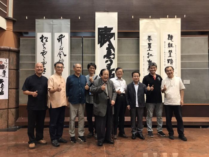 建國科大「書藝春秋」展 臺灣當代書道七人筆墨間的藝術對話