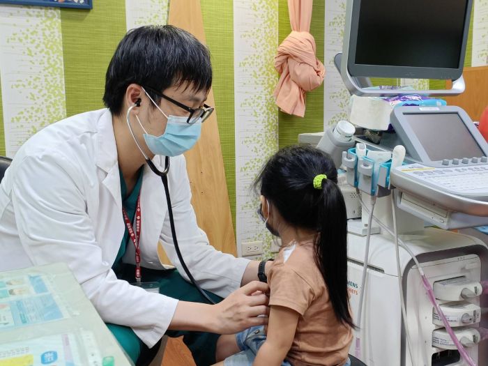 秋季4大兒童病毒來勢洶洶　兒科醫師憂心發燒、喘咳要警覺