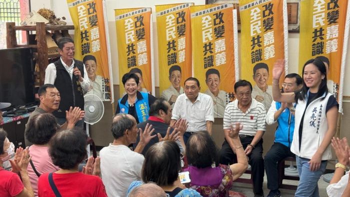 總統參選人侯友宜 拜訪無黨籍嘉縣山區立委參選人林國慶