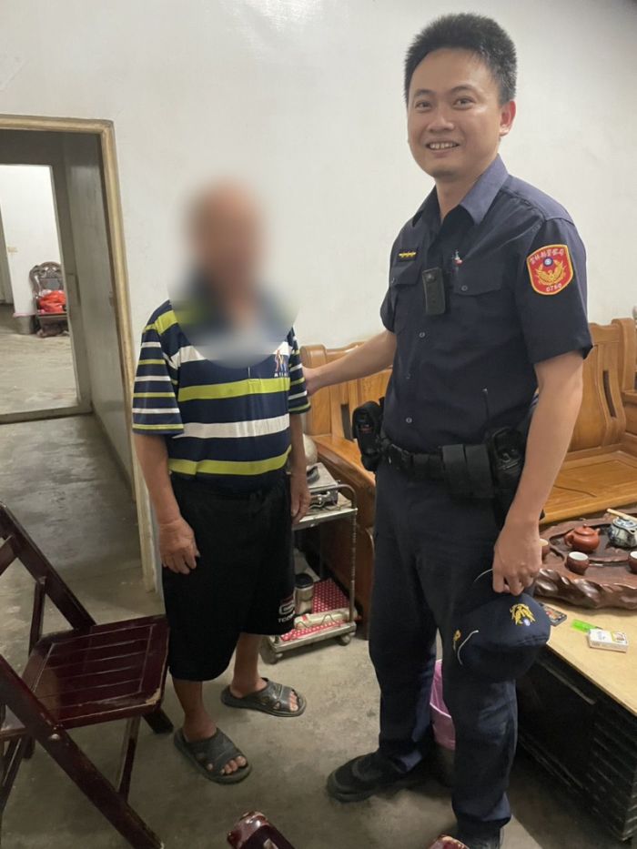 老翁外出迷途　虎警聯繫他轄協助尋回
