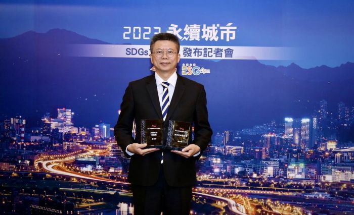 嘉市三度蟬聯今周刊2023永續城市大調查特優　市長黃敏惠再獲最佳首長信任獎肯