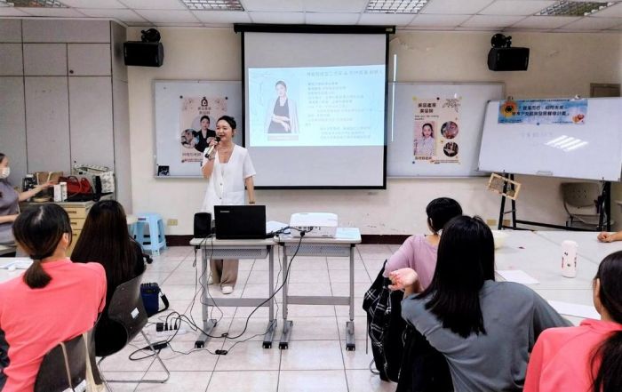 黑暗中迎接曙光 勞動部拉迷途少女一把