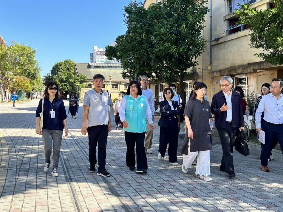 立委王美惠帶文教委員考察嘉市  市府積極爭取圖書館總館園區文化基地等預算