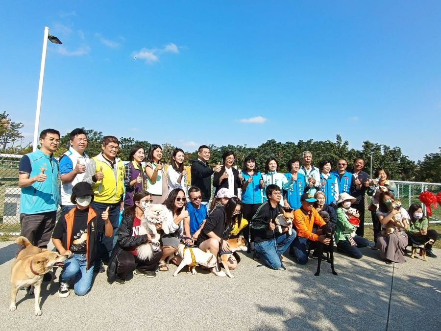 彰化毛小孩有福了！溪湖中央公園寵物園區正式啟用