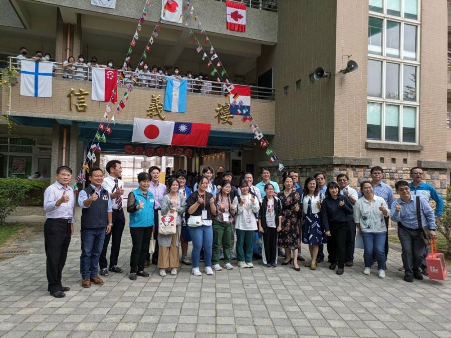 日本岩手縣岩泉町中學來台  訪新港國中學子熱情歡迎