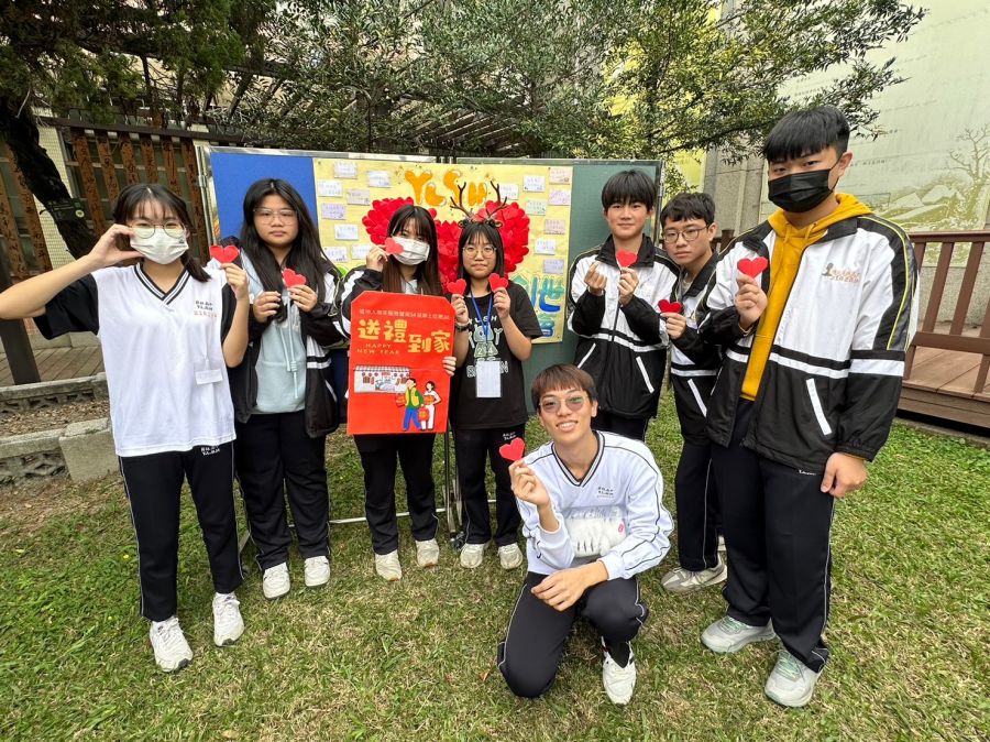 員林高中公益義賣 助創世彰化「送禮到家」