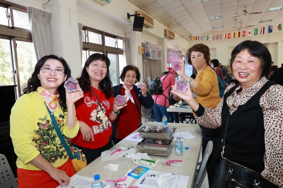 南投促進新住民文化共融　果凍花製作課程座無虛席