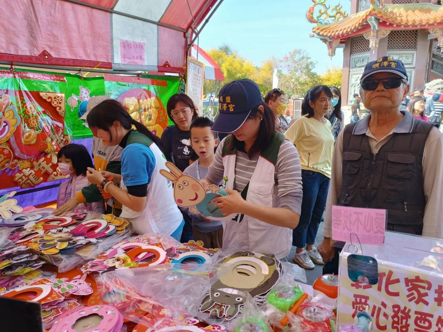 彰化家扶元宵古早燈籠新春助學義賣 助逆境孩子翻轉未來