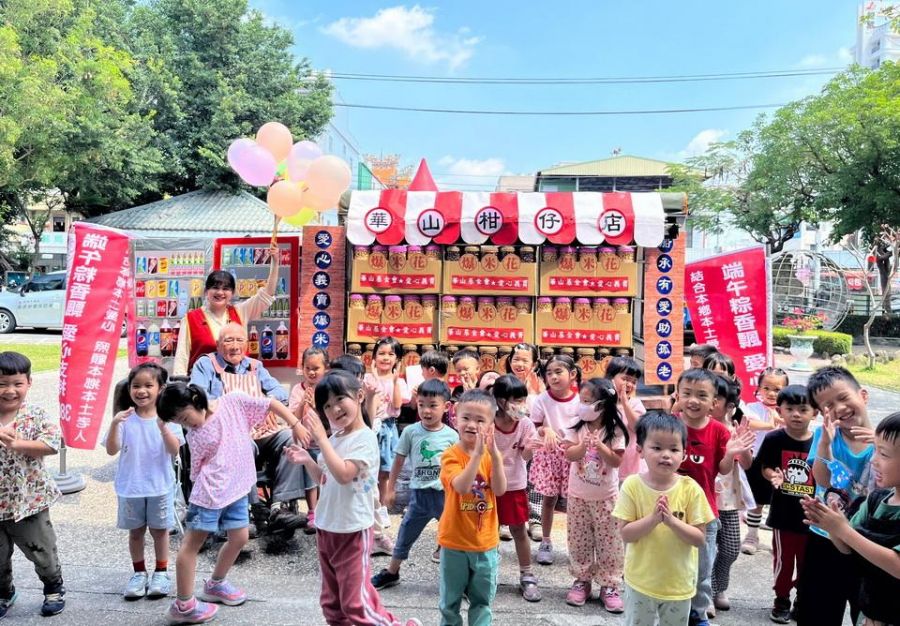 華山柑仔店 百歲人瑞「可樂叔叔」做頭家