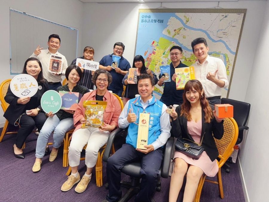嘉義知名網紅成立聯盟推廣青創事業　赴中市拜會市政顧問蔡壁如