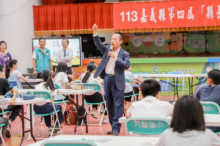 嘉縣財稅局辦「租稅硬筆書法比賽」 300位學生共襄盛舉
