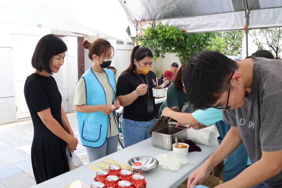 嘉義分署拍賣會 民眾撿便宜做公益  剉冰冷飲最受歡迎