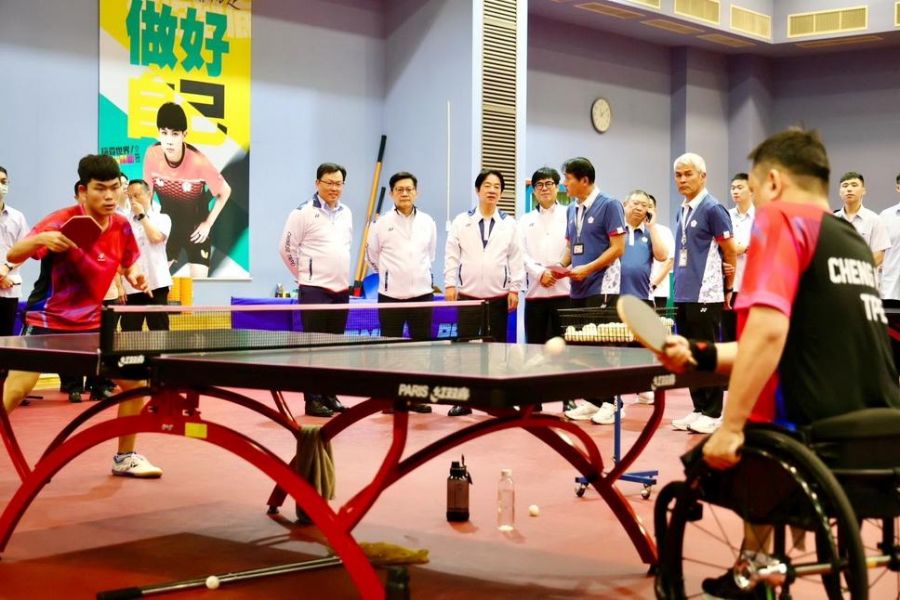 為巴黎奧運代表團授旗　總統賴清德祝選手旗開得勝為國爭光