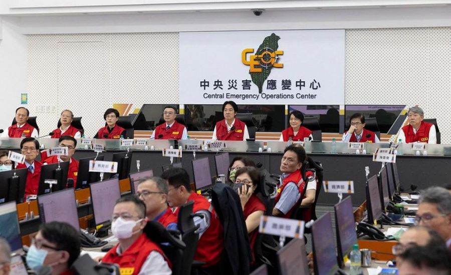 賴總統視察中央災害應變中心　盼中央地方合作將災害降至最低