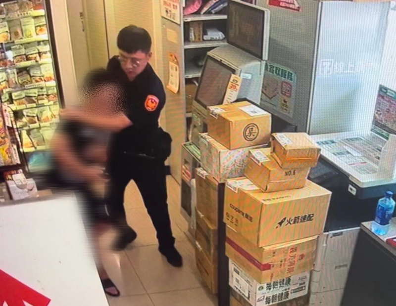 網路交友險遭騙！超商店員與警聯手成功阻詐