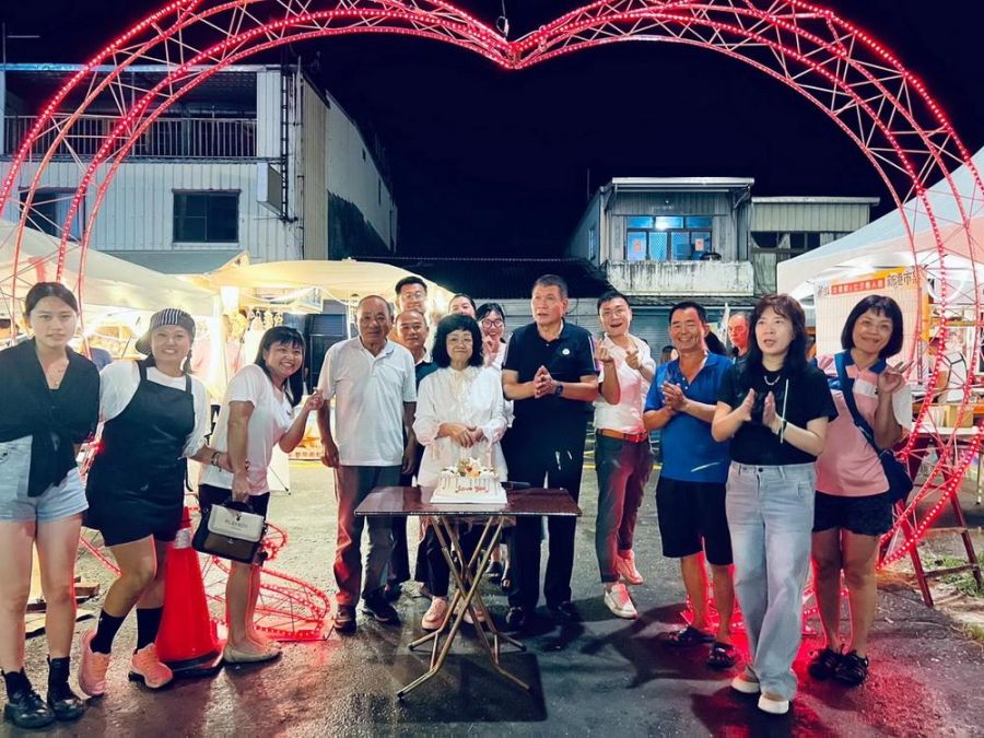 嘉義縣議員林岱杰慶祝父親節及七夕情人節   舉辦市集活動場面熱絡