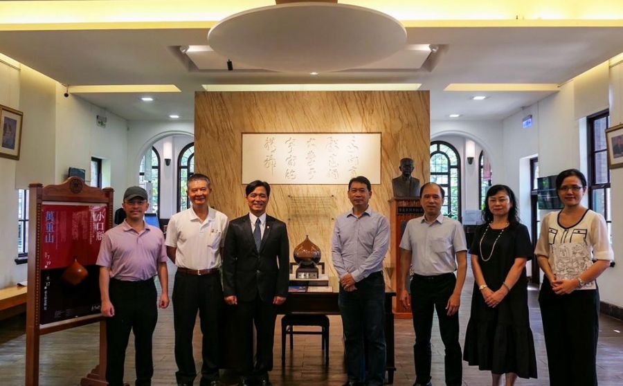 臺灣大學陶藝社創社社長李仁燿   陶藝作品臺大校史館2F展出吸晴