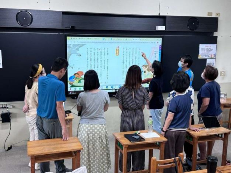 智慧黑板運用教師研習啟動　雲林縣全面提升教學數位化能力