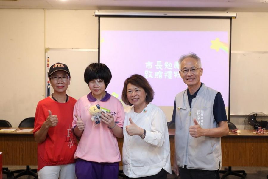嘉市民生國中陳采稼獲總統教育獎   黃敏惠勉勵勇於追夢