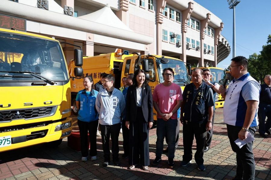 南投縣府採購14輛低碳環保清運車輛  助10鄉鎮市汰舊換新