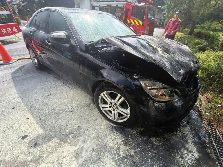魚池鄉日月潭纜車站售票亭前  發生車輛火警一起