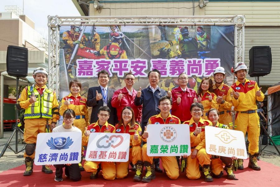 嘉縣特搜隊與四大醫護實地模擬操演  展現專業救援