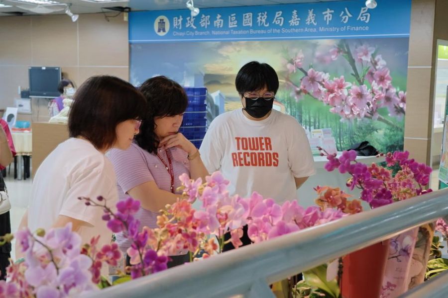 嘉義分署公私協力再升級  嘉市國稅喜迎芳蘭嬌客