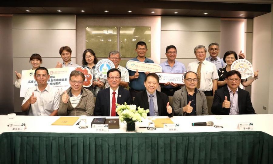 高餐大與台糖攜手共創新猷 研發新品擄獲消費者味蕾