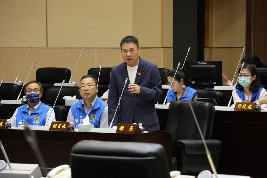 議會總質詢　3位議員聚焦食安 交通 財劃法議題