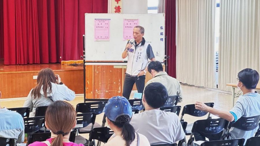 役男入營抽籤作業 軍服站及國軍人才招募小組到場宣導