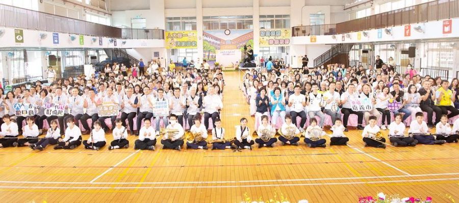 嘉市表揚100位交通指導志工、33位導護老師、28間愛心商店