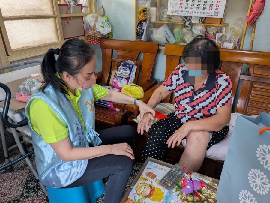 端午送暖 頂新和德文教基金會攜手1919食物銀行關懷弱勢