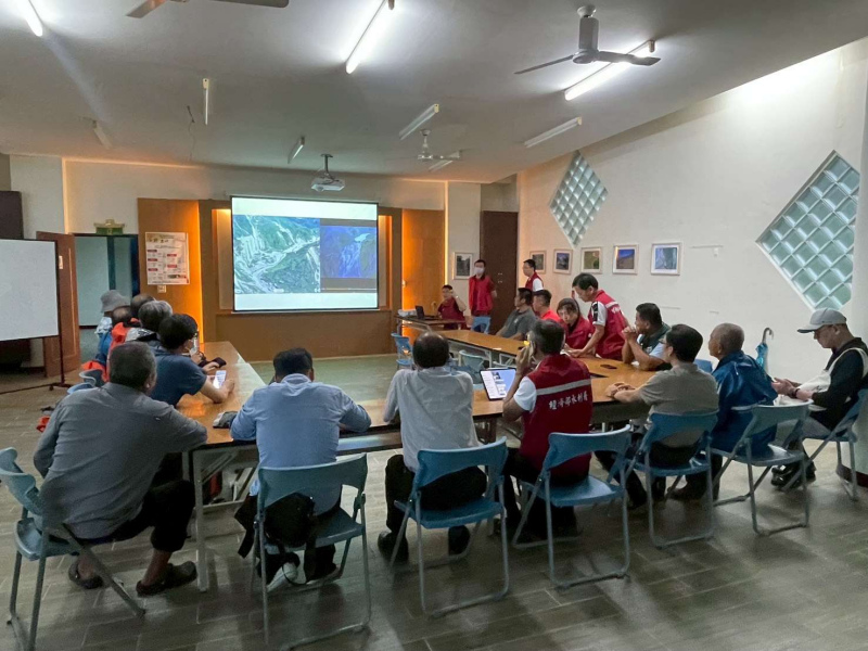 草嶺山崩阻河成湖　水利署緊急啟動應變