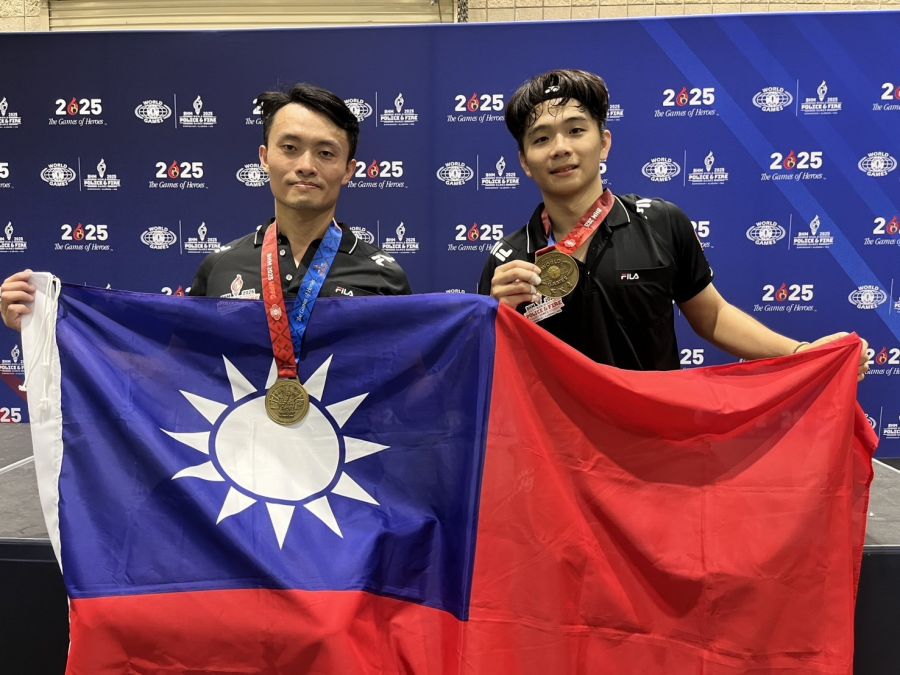 世界警消運動會羽球比賽！屏東縣消防局黃冠銘勇奪1金2銅