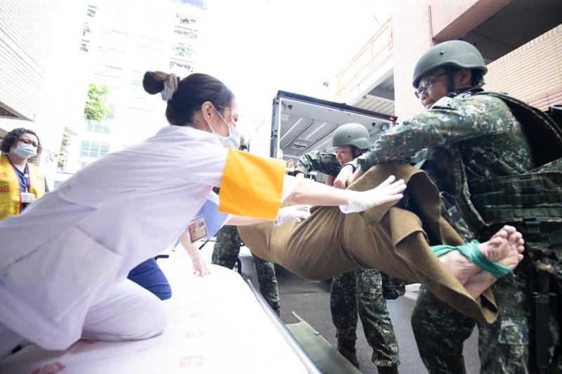 強化戰災應變！為恭醫院首度參與國軍傷患後送演練