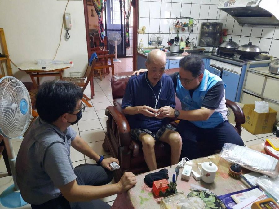 新竹榮服處推動遠距居家照顧系統 以科技與溫情守護長輩安全